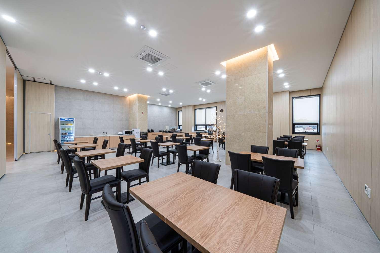 Surestay Plus Hotel By Best Western اسان المظهر الخارجي الصورة